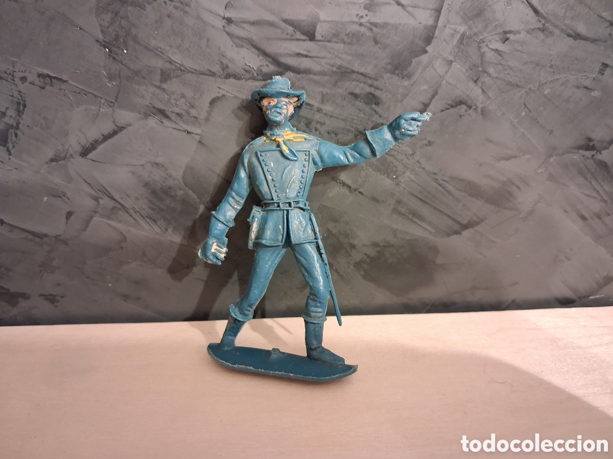 Jogos Antigos: FIGURA MILITAR AZUL PL&Aacute;STICO