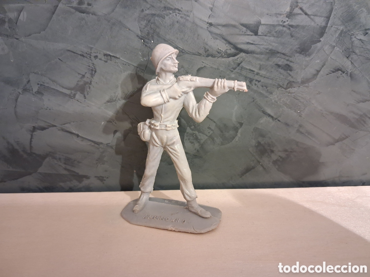 Jogos Antigos: FIGURA MILITAR PL&Aacute;STICO GRIS