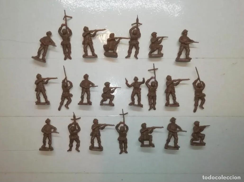 Juguetes antiguos: ESCI 1/72 22 SOLDADOS PARACAIDISTAS BRIT&Aacute;NICOS INGLESES DE LA 2&ordf; GUERRA MUNDIAL REF 208 RTOY