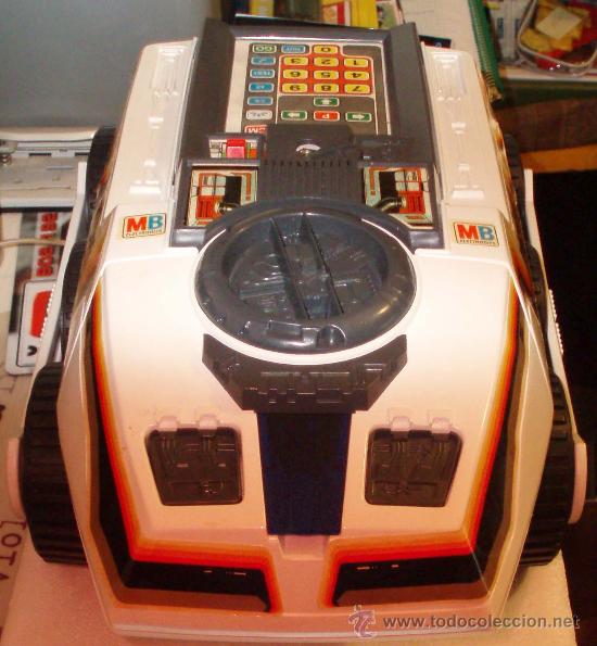 Juguetes antiguos: BIGTRAK vehiculo programable de M.B. tanque lunar - Foto 2