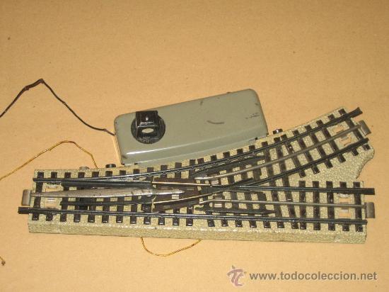 Juguetes antiguos: MARKLIN - DESVIO A LA IZQUIERDA - Foto 1
