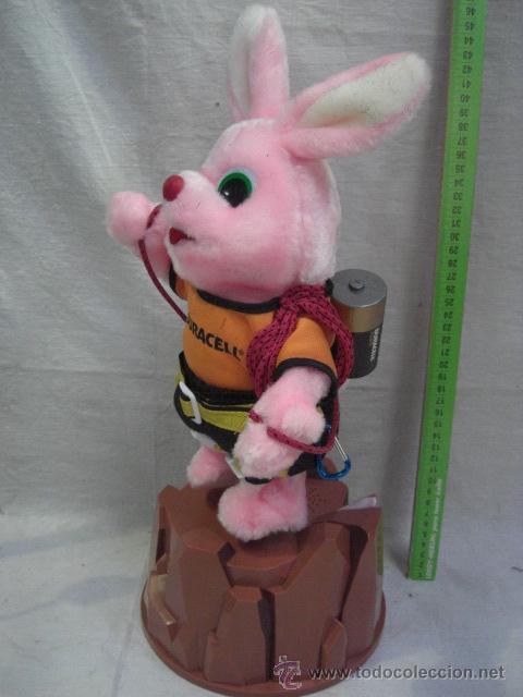 Juguetes antiguos: Conejo de monta&ntilde;a Duracell. - Foto 3