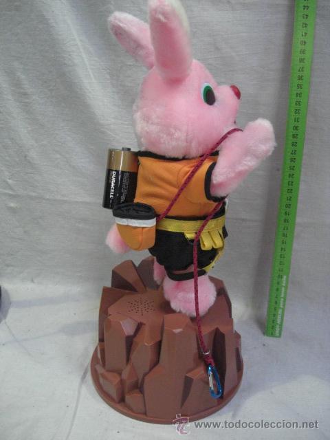Juguetes antiguos: Conejo de monta&ntilde;a Duracell. - Foto 5