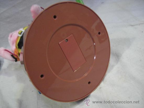 Juguetes antiguos: Conejo de monta&ntilde;a Duracell. - Foto 6