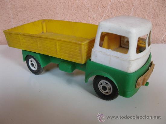 Juguetes antiguos: ANTIGUO CAMI&Oacute;N DE PL&Aacute;STICO. - Foto 2