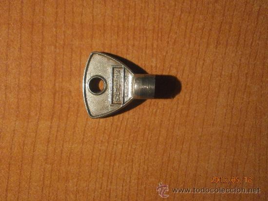 Juguetes antiguos: LLAVE DE LA MARCA SIMPLEX - Foto 1