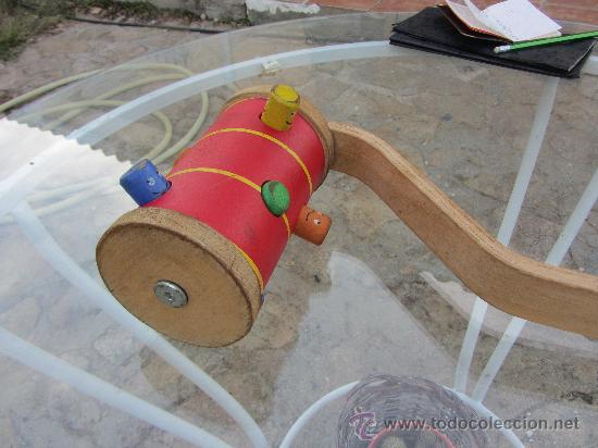 Juguetes antiguos: curioso rodillo infantil en madera, 55 cms - Foto 2