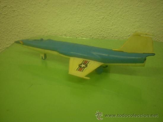 Juguetes antiguos: ANTIGUO AVION PLASTICO - Foto 2