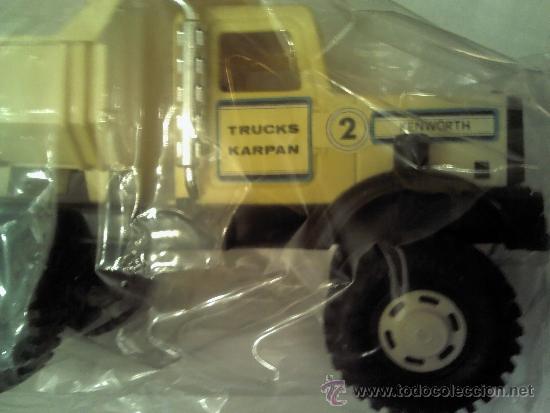 Juguetes antiguos: CAMI&Oacute;N MARCA KARPAN EN SU BOLSA - Foto 2