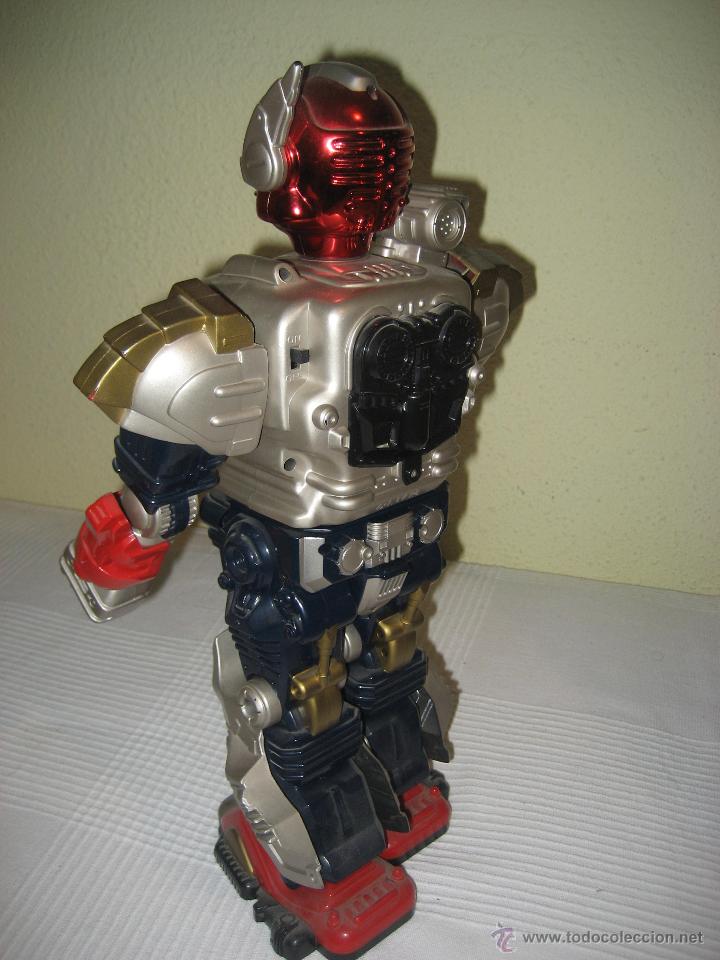 Juguetes antiguos: ROBOT MADE H KONG - Foto 2