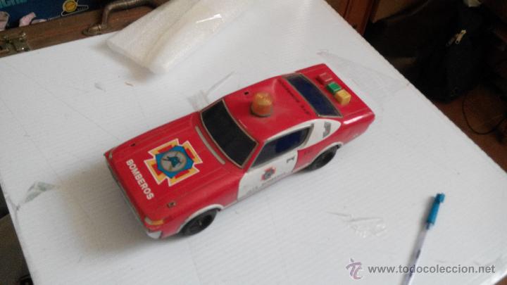 Juguetes antiguos: antiguo coche de bomberos de ege - Foto 1