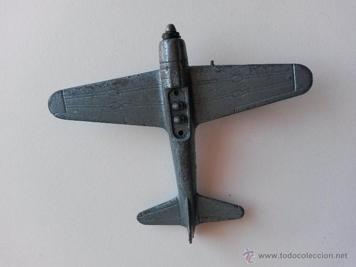 Juguetes antiguos: Avion de pilen m 702 zero de 9 x 7 cms - Foto 1