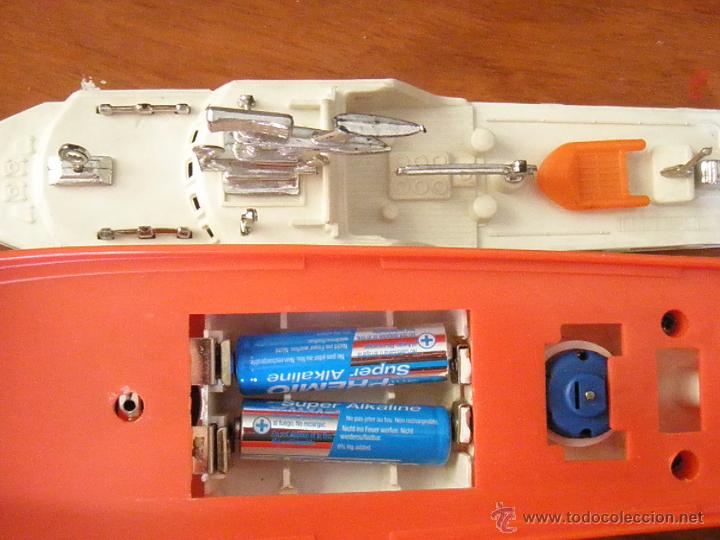 Juguetes antiguos: LANCHA GUARDACOSTAS MARCA ROXY FUNCIONA UK - Foto 2