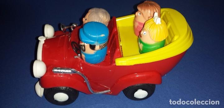 Juguetes antiguos: COCHE DE CORAMA con FIGURAS - Foto 4
