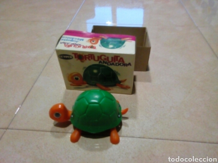 Juguetes antiguos: Tortuguita andadora geyper - Foto 2