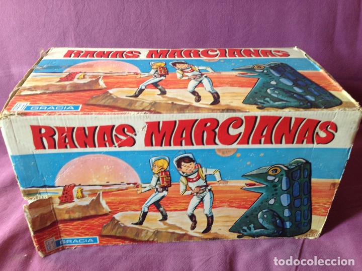 Juguetes antiguos: RANAS MARCIANAS - Foto 1