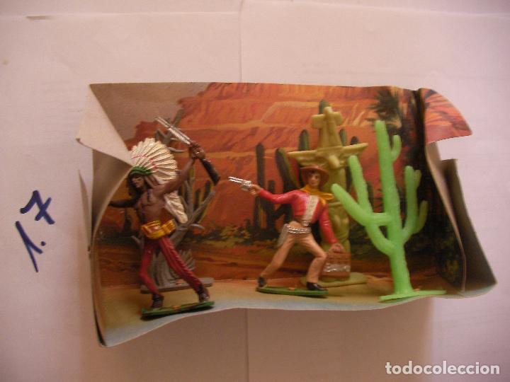 Juguetes antiguos: ANTIGUO SET INDIOS Y COWBOYS - Foto 2