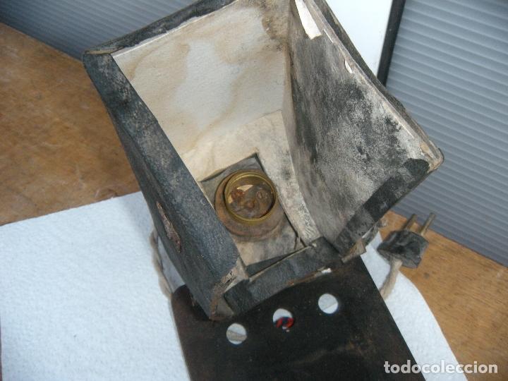 Juguetes antiguos: PROYECTOR DE CINE NIC - Foto 3