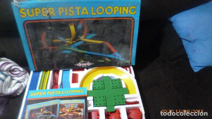 Juguetes antiguos: super pista looping pilen - Foto 2