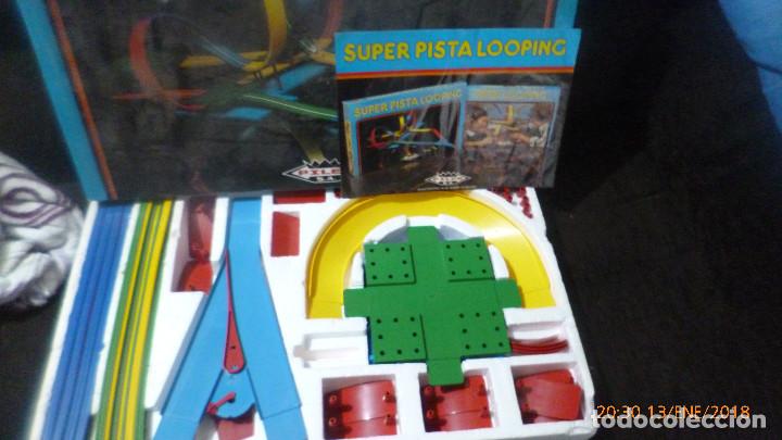 Juguetes antiguos: super pista looping pilen - Foto 3