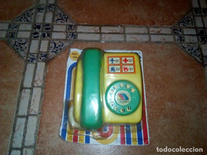 Juguetes antiguos: Tel&eacute;fono de los a&ntilde;os 70 - Foto 1