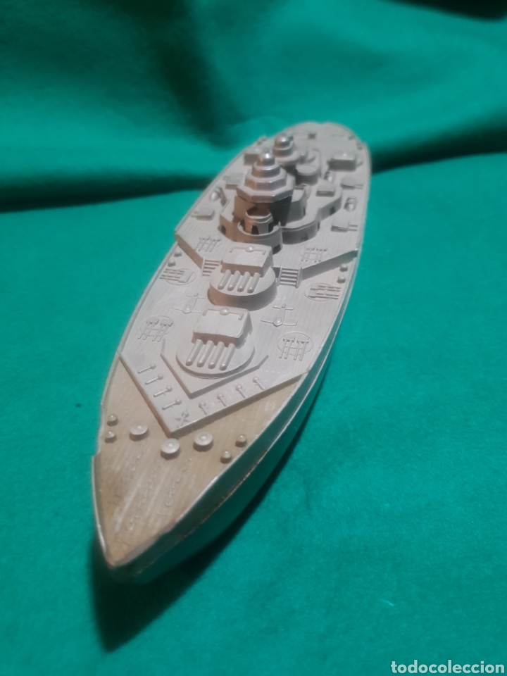 Juguetes antiguos: Barco en pl&aacute;stico de juguete giroGil - Foto 1
