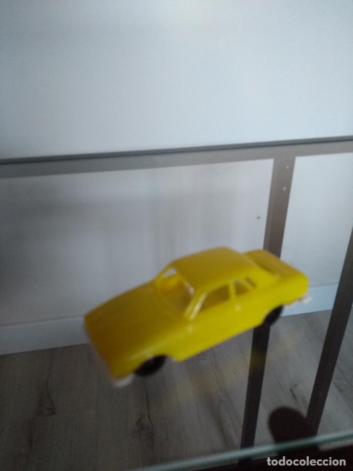 Juguetes antiguos: ANTIGUO COCHE JISA........ - Foto 3