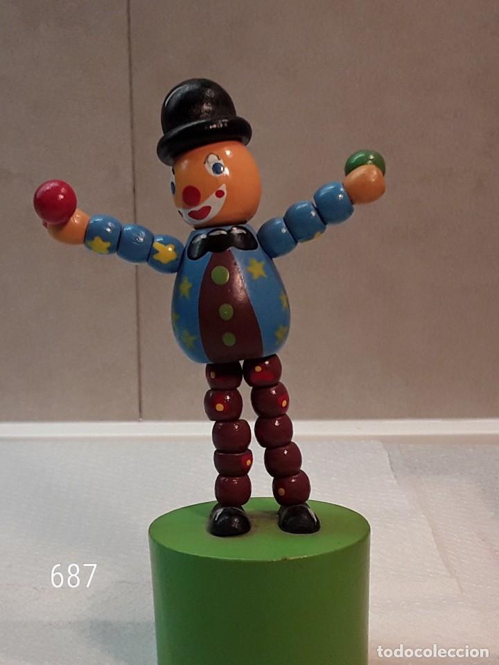 Juguetes antiguos: Figuras en madera - Foto 2