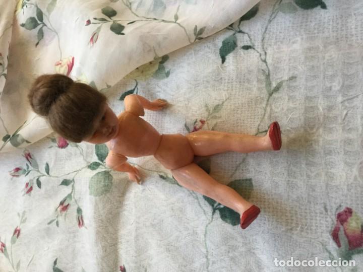Juguetes antiguos: Mu&ntilde;eca de celuloide o pl&aacute;stico duro a&ntilde;os 50 - Foto 3