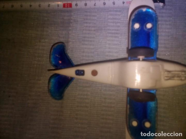Juguetes antiguos: Avion de metal sin marca con defecto - Foto 2