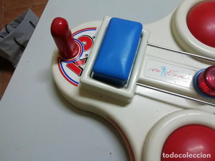 Juguetes antiguos: Juego de KO Feber para pulsos. - Foto 3