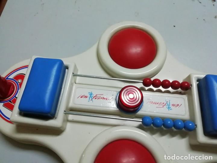 Juguetes antiguos: Juego de KO Feber para pulsos. - Foto 4