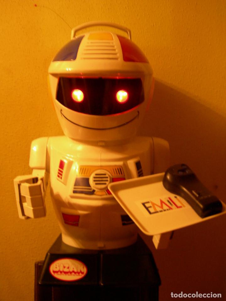 emilio jouet robot