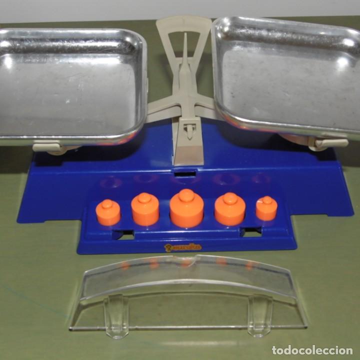 Juguetes antiguos: Balanza Eureka completa en caja. - Foto 6