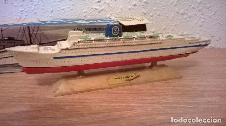 Juguetes antiguos: Anguplas mini-chips barco Venezuela - Foto 1