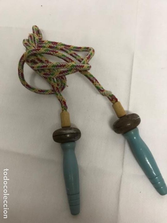 Juguetes antiguos: Cuerda de saltar - Foto 1