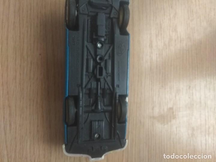 Juguetes antiguos: Coche de.chapa - Foto 3