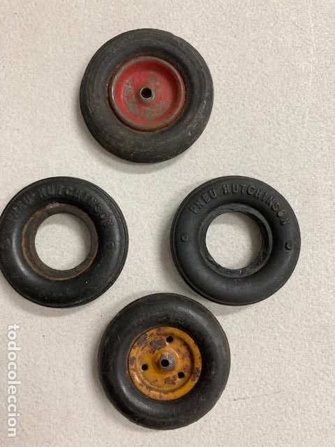 Juguetes antiguos: neumaticos para camion vebe - Foto 2