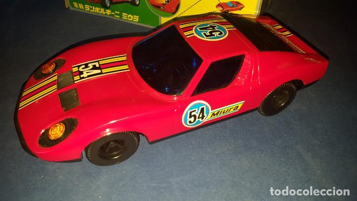 Juguetes antiguos: LAMBORGHINI MIIURA - Foto 4
