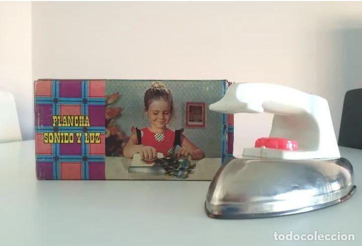 Juguetes antiguos: Plancha Eureka, Ref 111. Nuevo. En Caja - Foto 1