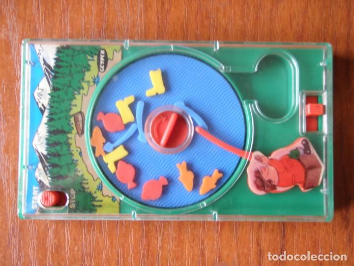 Juguetes antiguos: JUEGO GEYPER LA PESCA FUNCIONANDO - Foto 2