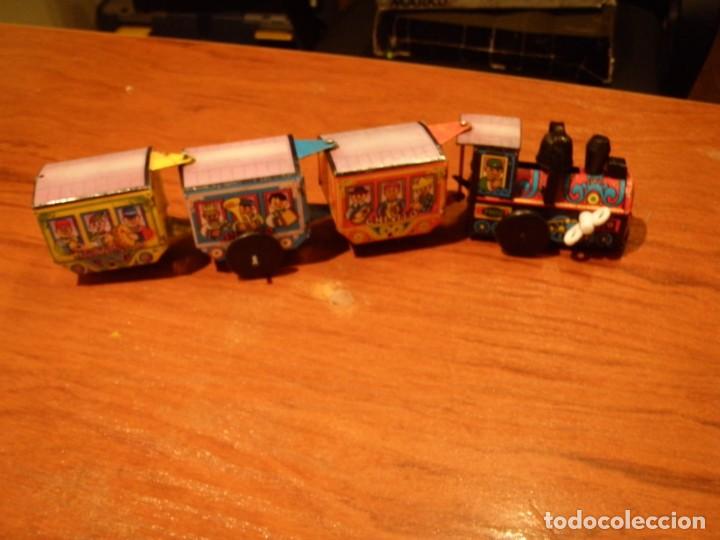 Juguetes antiguos: ANTIGUO TREN A CUERDA DE EGE FUNCIONANDO - Foto 2
