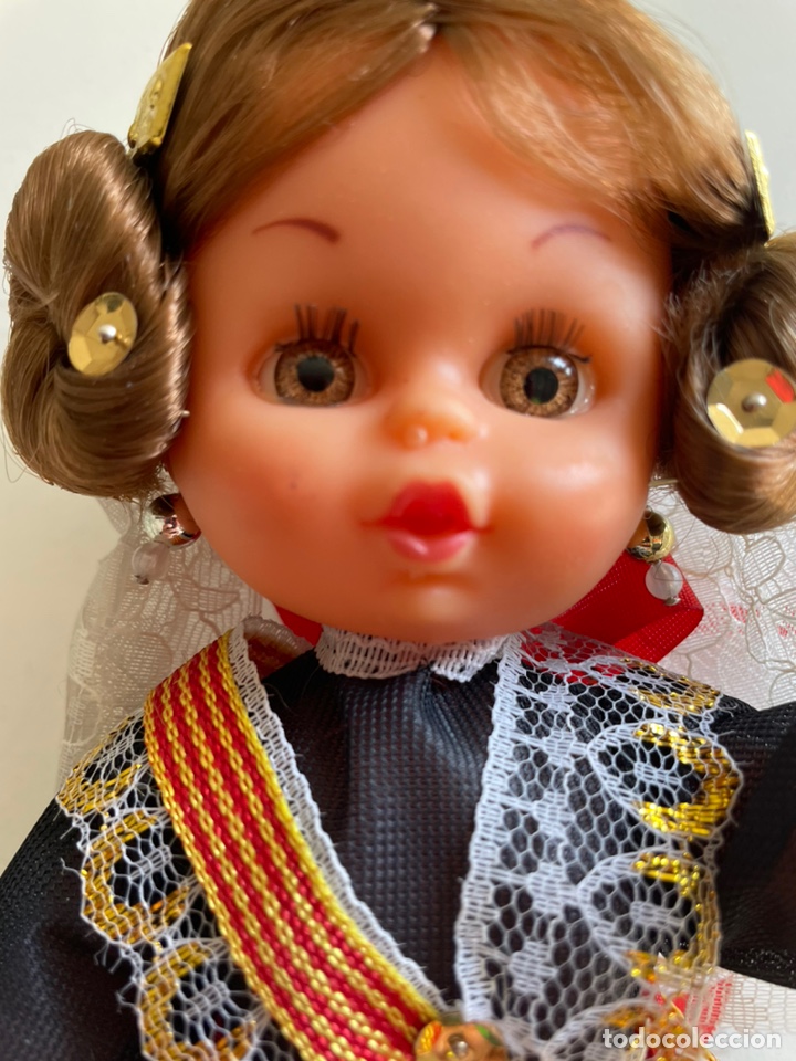 Juguetes antiguos: Mu&ntilde;eca regional - Foto 2