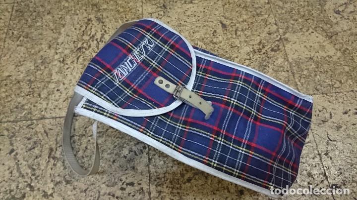 Juguetes antiguos: PATINES DE HIERRO SANCHESKI CON BOLSA - Foto 4