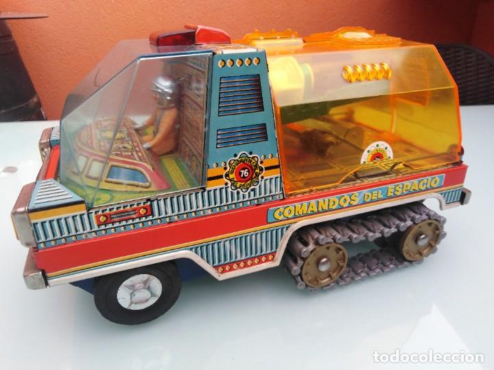 Juguetes antiguos: Cami&oacute;n Comandos del Espacio 76 antiguo - Foto 1