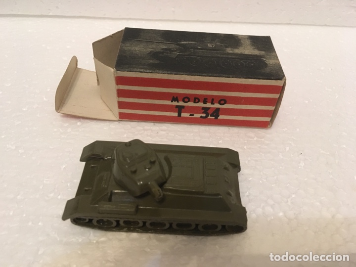 Juguetes antiguos: Tanque modelo T-34 de la Eko - Foto 1