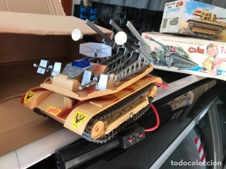 Juguetes antiguos: Tanque CLIM &Aacute;GUILA con caja y complementos - Foto 4