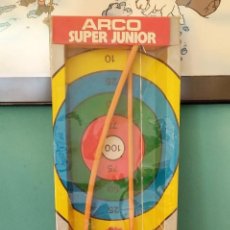Brinquedos antigos: ARCO Y FLECHAS SUPER JUNIOR DE FALOMIR JUGUETES A ESTRENAR. Lote 340735423