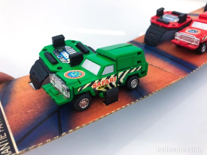 Juguetes antiguos: Lote de Transformers con pulsera tipo reloj de la marca ARTEC - Foto 4