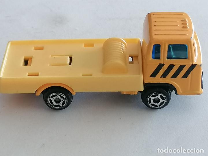 Juguetes antiguos: CAMION, MADE IN CHINA - Foto 2